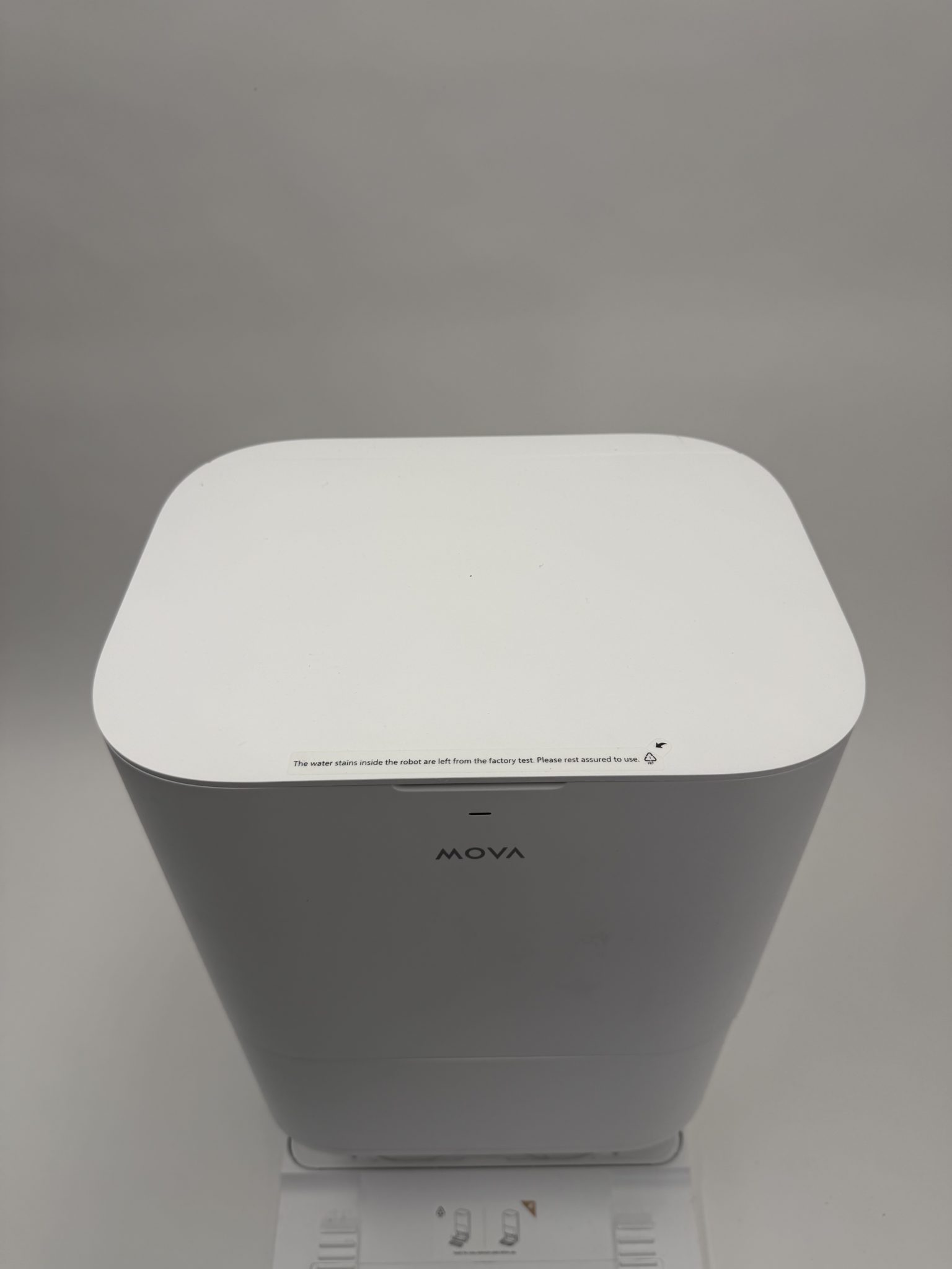 Mova E40 Ultra robotas siurblys