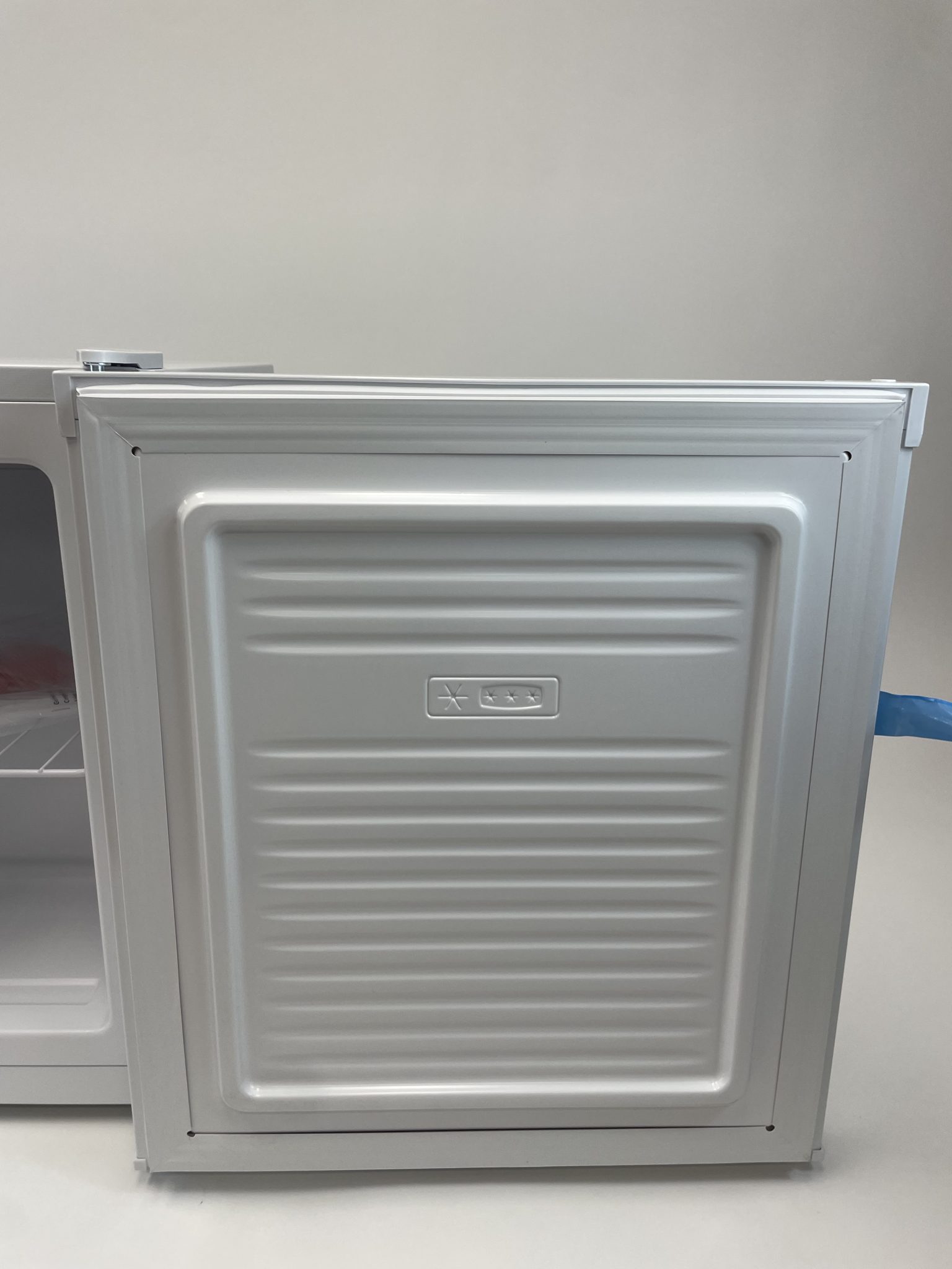 MEDION MD 37675 mini šaldiklis