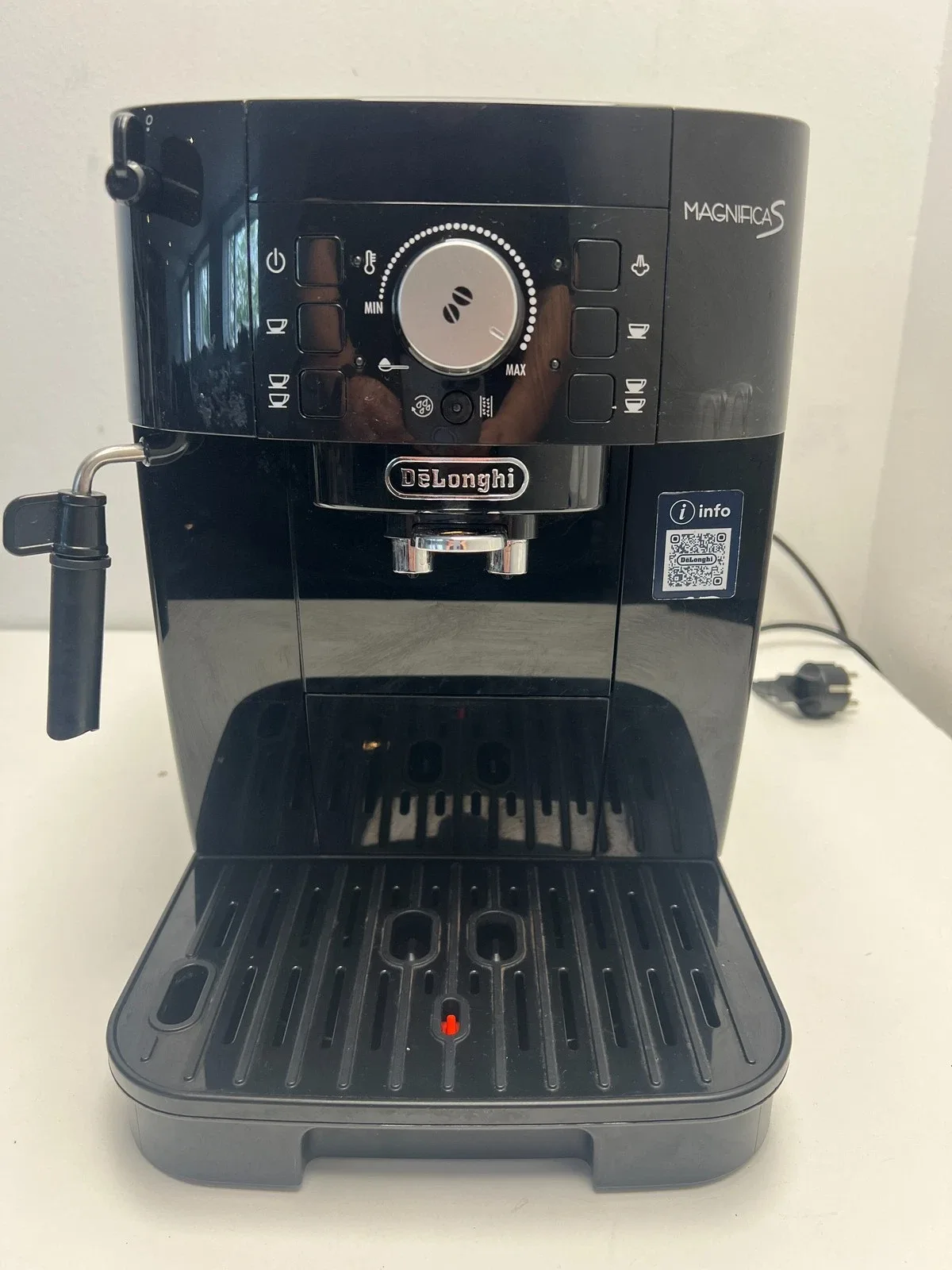 Delonghi kavos aparatas