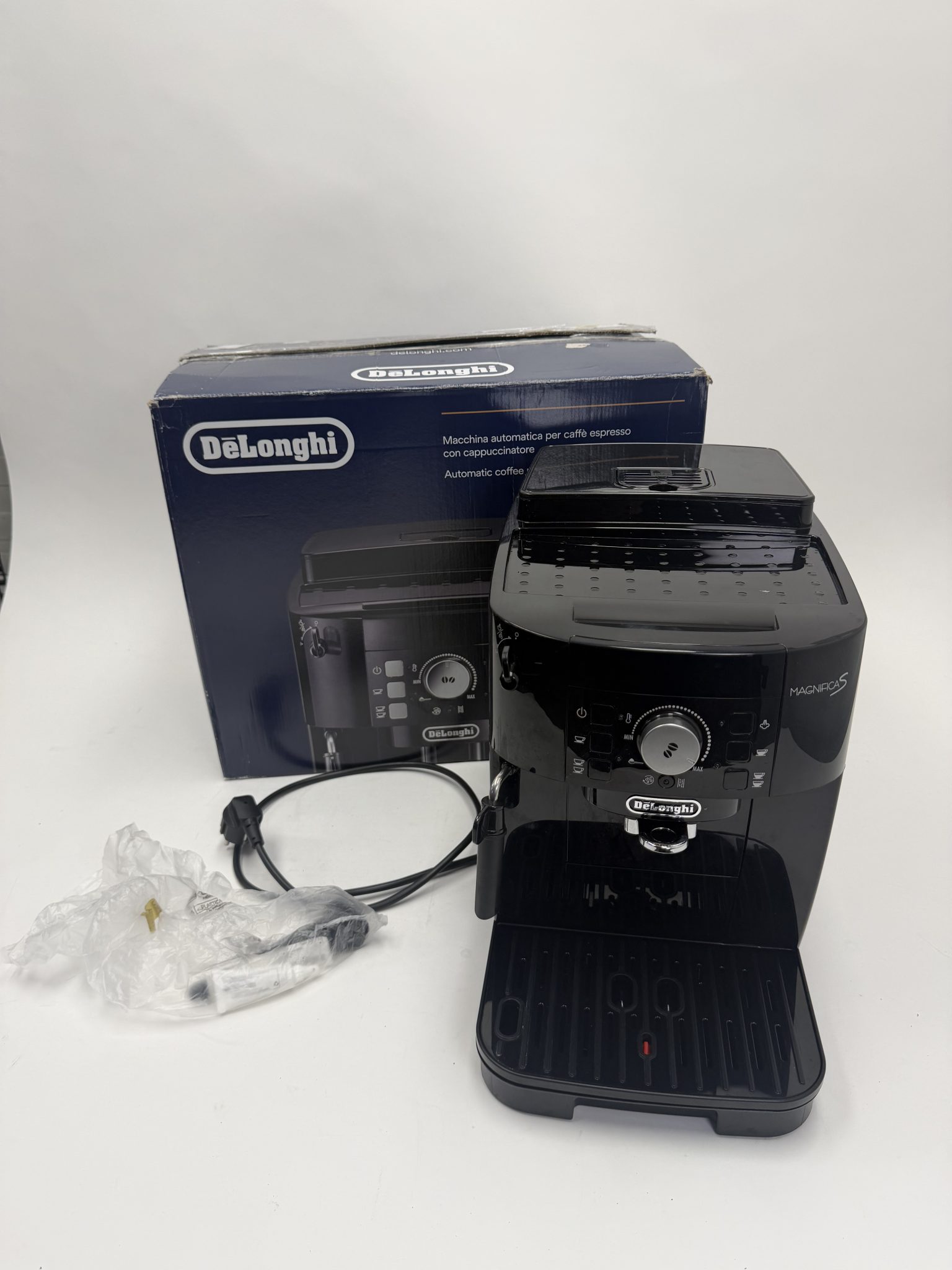 Delonghi kavos aparatas